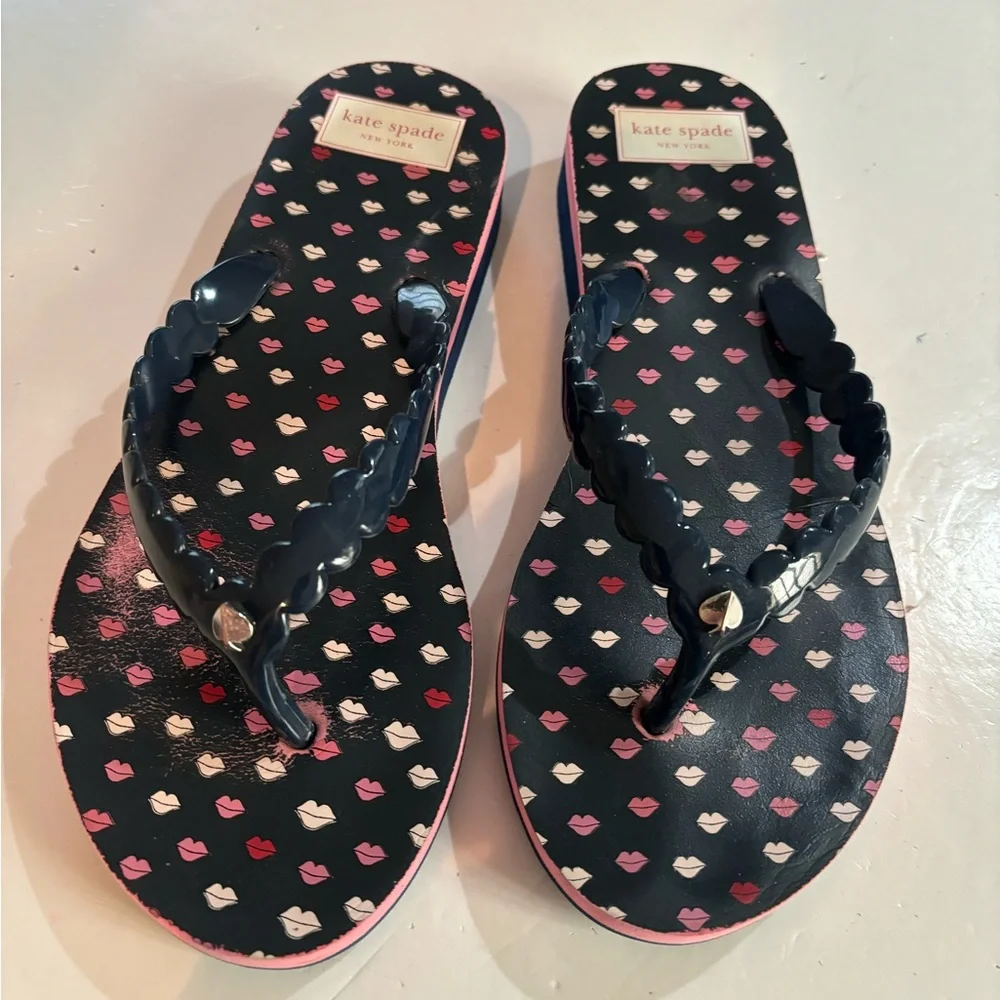 KATE SPADE Navy Pink Kiss Lips Thong FLIP FLOPS 8